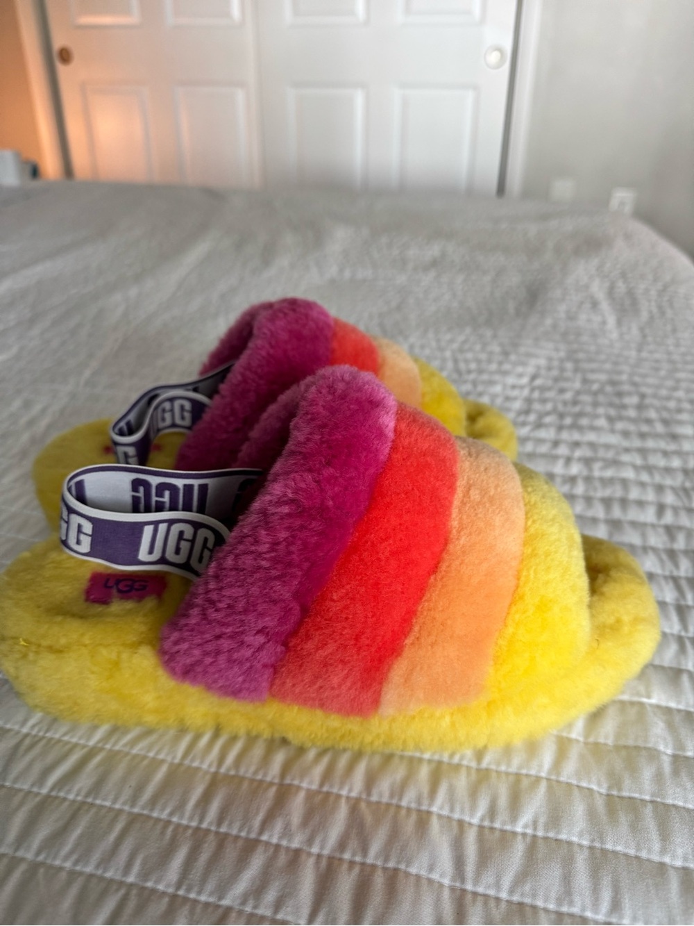 UGG Fluff Yeah Rainbow Genuine Sheepskin Platform Slide Slippers Women’s Size 11